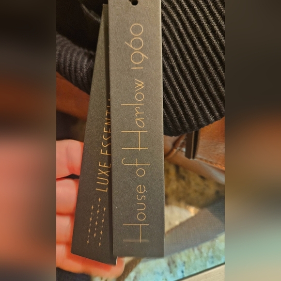 HOUSE OF HARLOW 1960 Luxe essentials Black ribbed crop top. Size L NWT - Picture 10 of 13